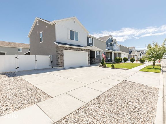 3rd image of 3565 S Water Lilly Ln