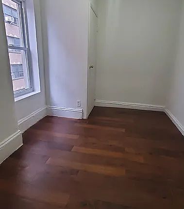 3rd image of 489 2nd Ave #4FS
