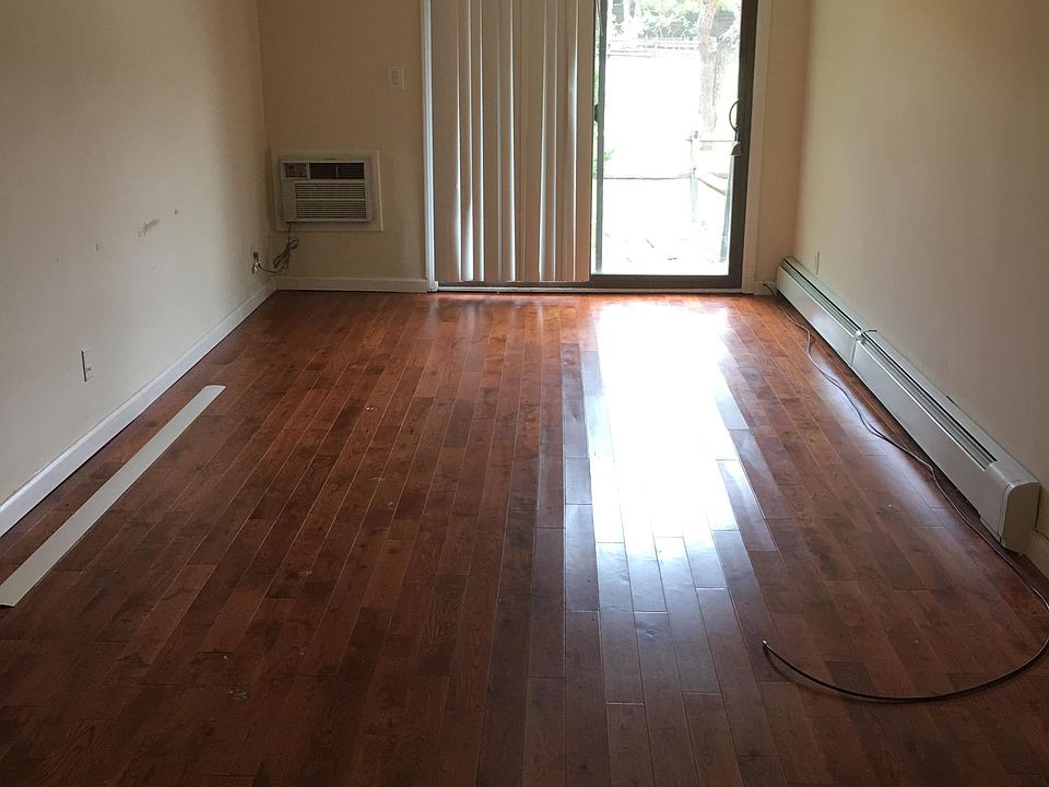 2nd image of 4-09 121st St #101
