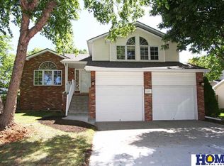 7532 S 37th St, Lincoln, NE 68516
