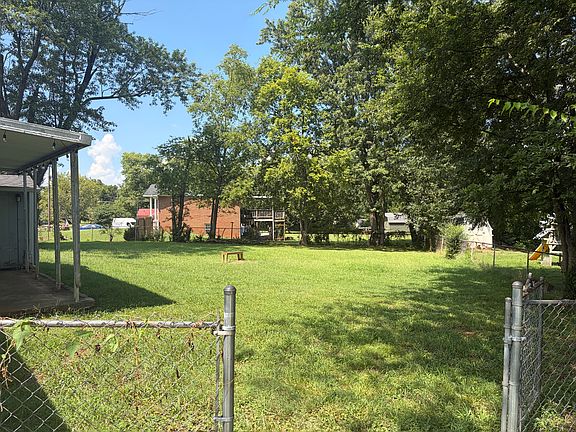 4th image of 109 Hutchinson Dr