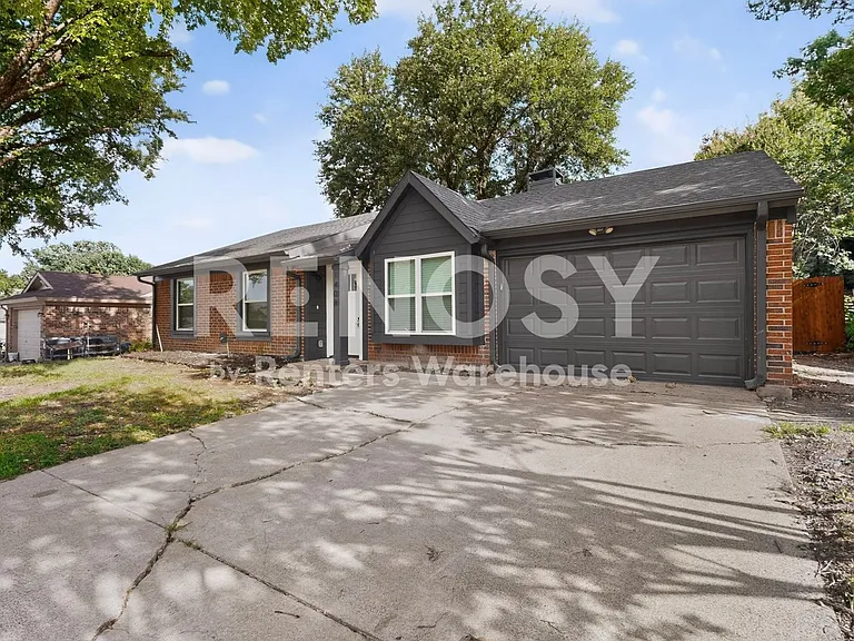 1408 Seely St — Photo 9