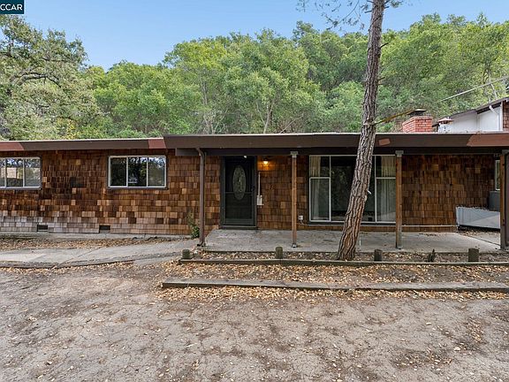 4th image of 3471 Springhill Rd
