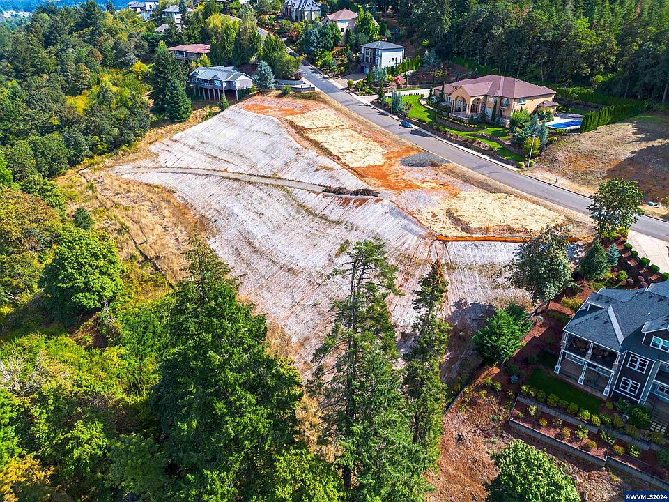 1st image of 671 Sahalee Dr SE