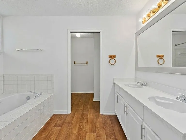9201 Simmons Rd #113 — Photo 17