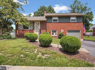 34 Wingert Rd, Wyomissing, PA 19610