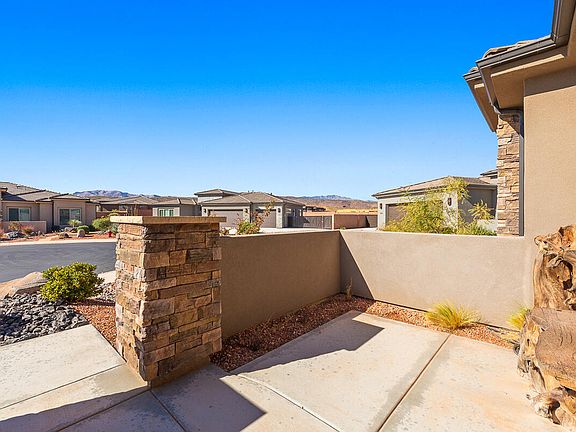 4th image of 544 W Fitness Way