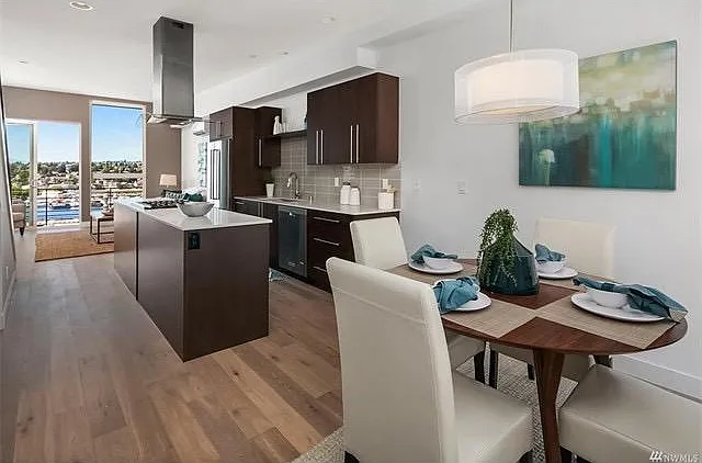 Living and kitchen