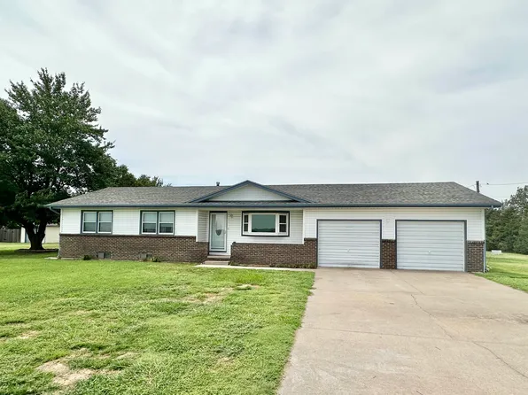 2439 N Main St, Kingman, KS 67068