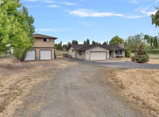3910 Summit Dr, Hood River, OR 97031