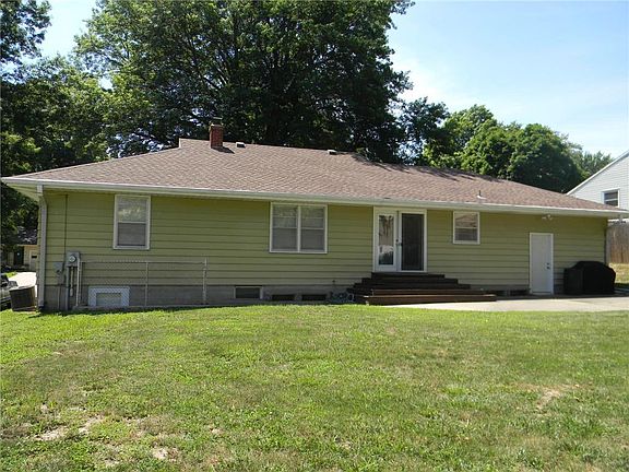 3rd image of 2119 N 33rd St