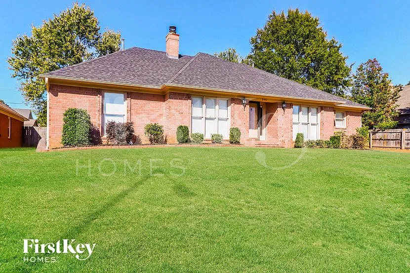 3 bed, 3.0 bath, 3037 sqft, $3,035 — Photo 2