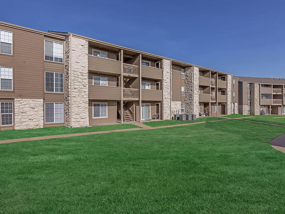 Cobblestone Apartments