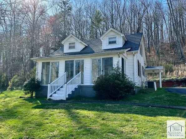 235 Soap Stone Rd, Stuart, VA 24171