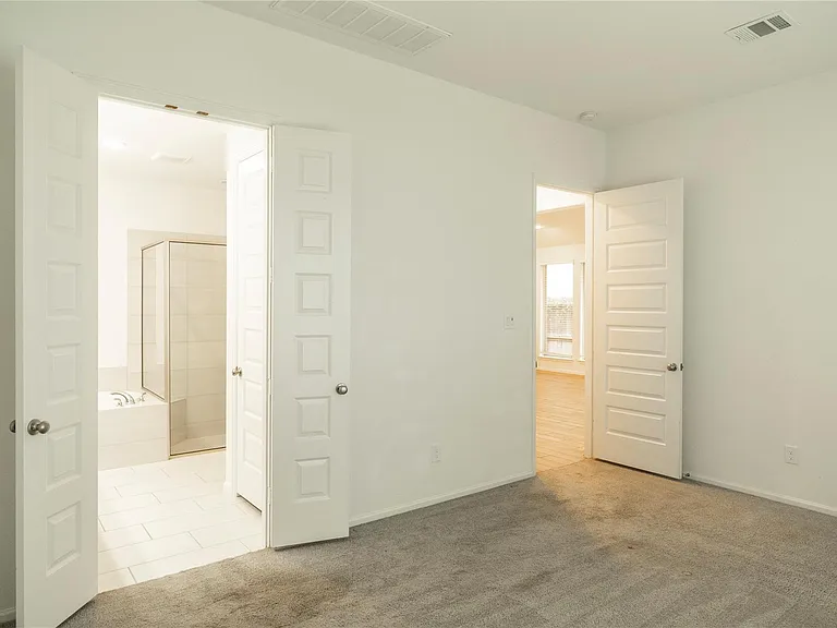 31410 Golden Cliffs Ln — Photo 10