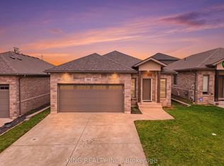 914 Ellrose Ave, Windsor, ON