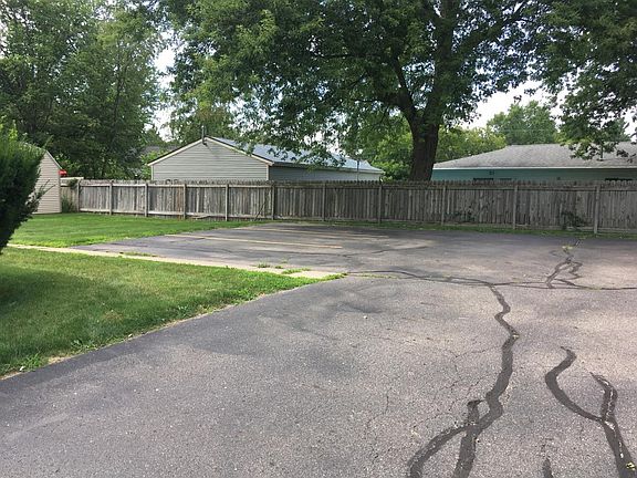 Driveway and Parking Lot