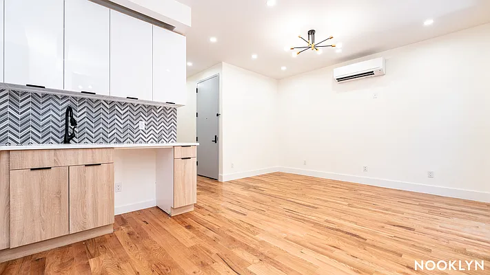Rented by Nooklyn NYC LLC | media 4