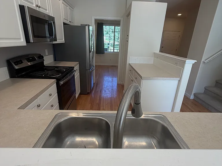 320 Strasburg Dr #A9 — Photo 13