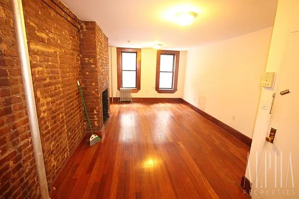 Rented by Alpha Properties NYC I LLC | media 27