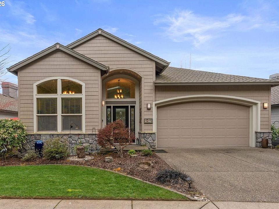 1st image of 642 SE 38th Dr