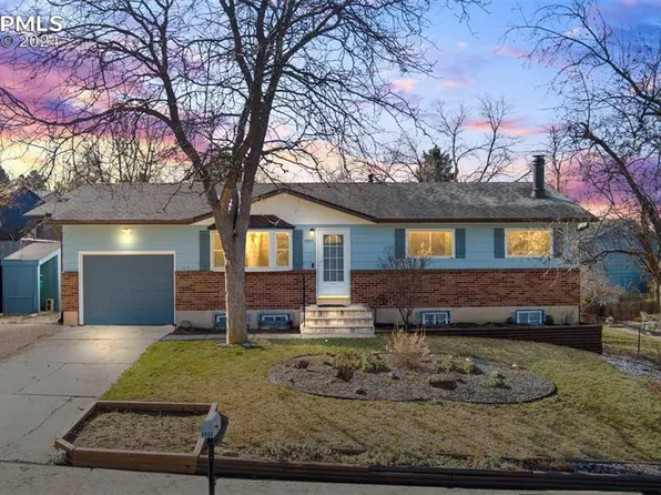 4935 N Splitrail Dr, Colorado Springs, CO 80917