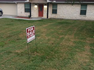 438 Crestview Dr, Victoria, TX 77905