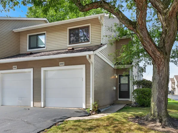 1042 E Randville Dr, Palatine, IL 60074