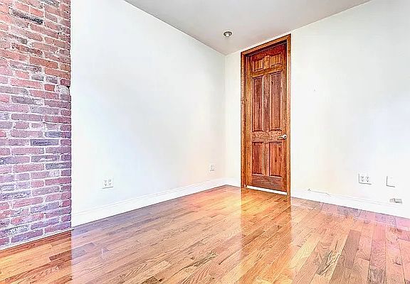 3rd image of 160 Sherman Ave APT 34