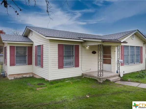 1312 W 1st St, Lampasas, TX 76550