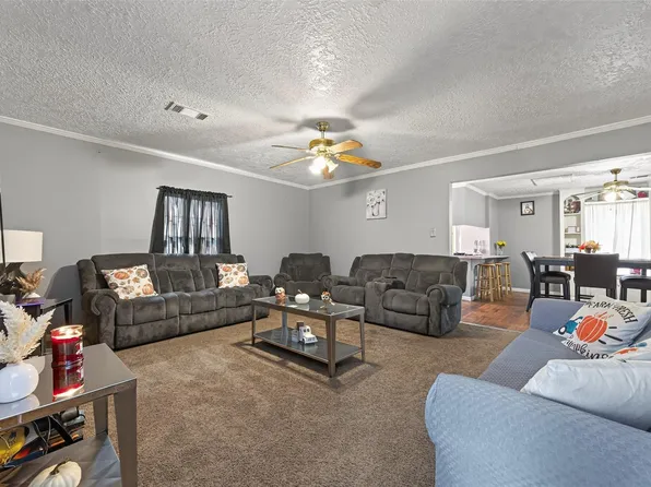 20180 Bobby Ln, Porter, TX 77365