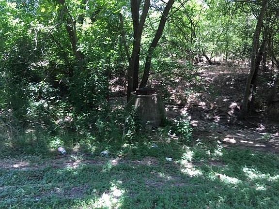 5th image of 800 E Evergreen St Lot 1
