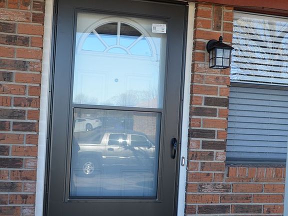 2nd image of 203 Horseshoe Dr #B