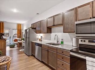 1202 William St #305B, Omaha, NE 68108