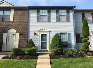 23 Daniel Dr, Franklin Park, NJ 08823