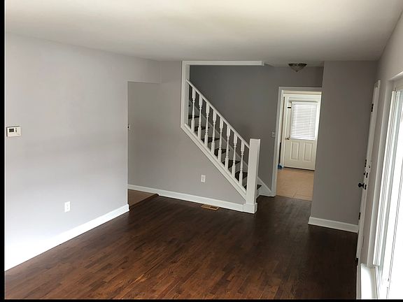 4th image of 23210 Purdue Ave