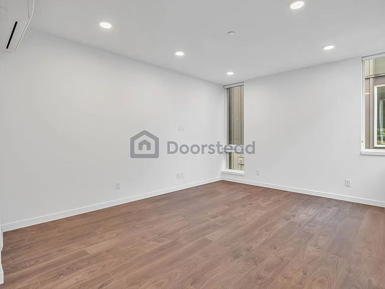 3070 SW Avalon Way #F — Photo 8