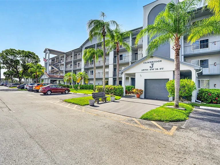 12701 SW 14th St #402J — Photo 34