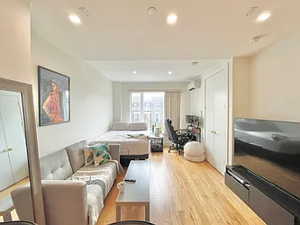 Rented by Doorway NYC, LLC