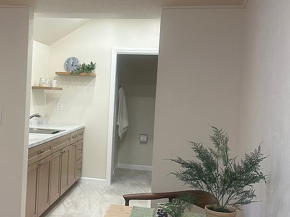 2nd image of 72 Wellings Pl #1