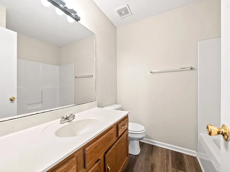 Raleigh Ct - 2303 — Photo 18