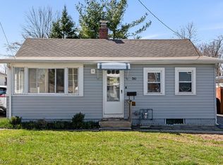 260 Courtland Blvd, Eastlake, OH