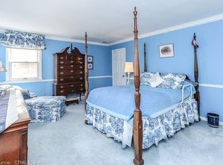 9 Canborne Way, Madison, CT 06443