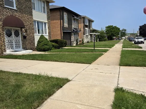 304 Luella Ave, Calumet City, IL 60409