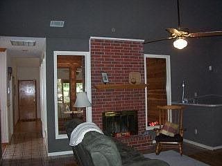 4th image of 713 Snyder Hill Dr
