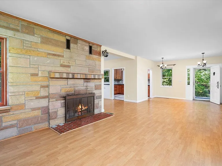 79 Choate Ln — Photo 6