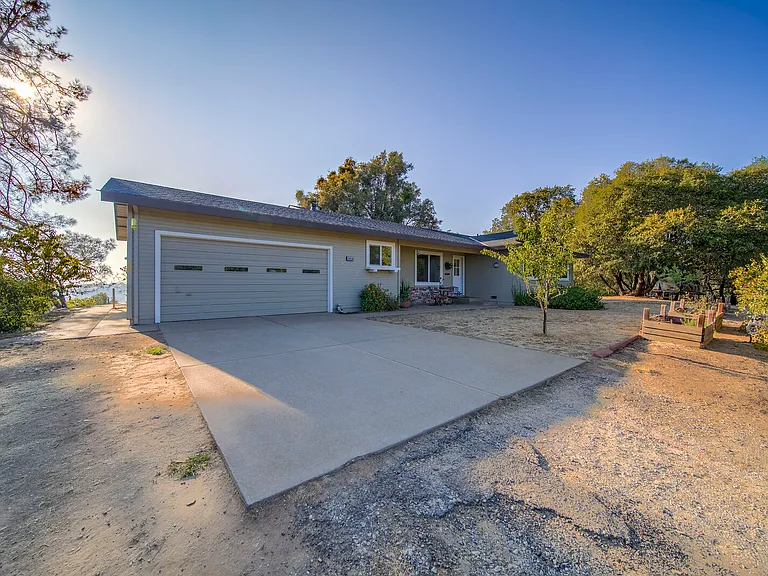 18626 Quiet Oak Pl — Photo 21