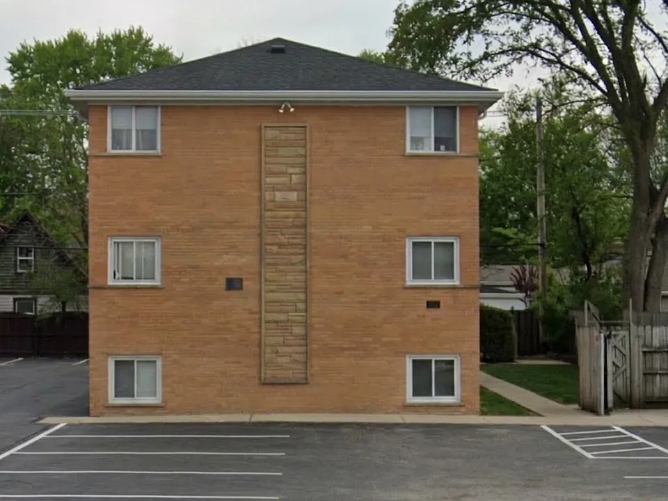 1511 E Roosevelt Rd #1