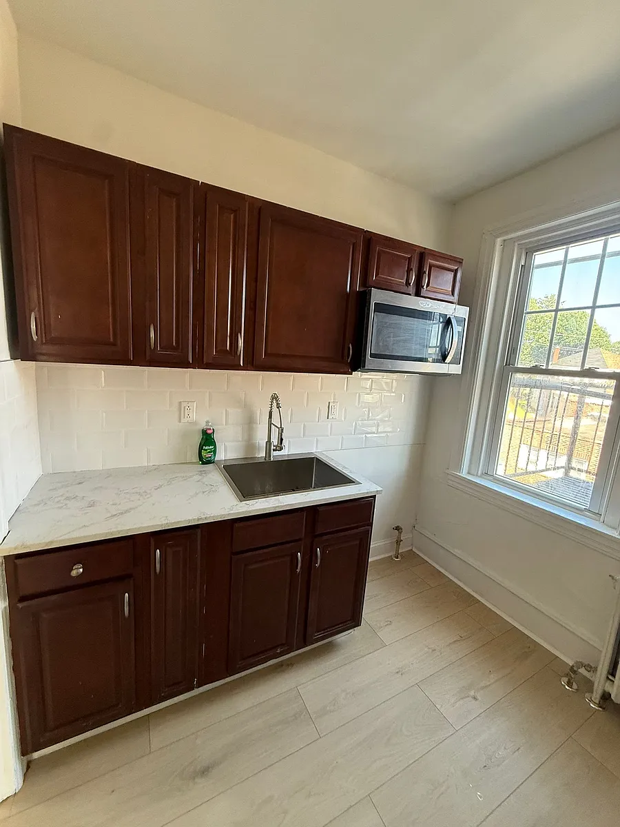 Building Photo - 2607 Edgmont Ave