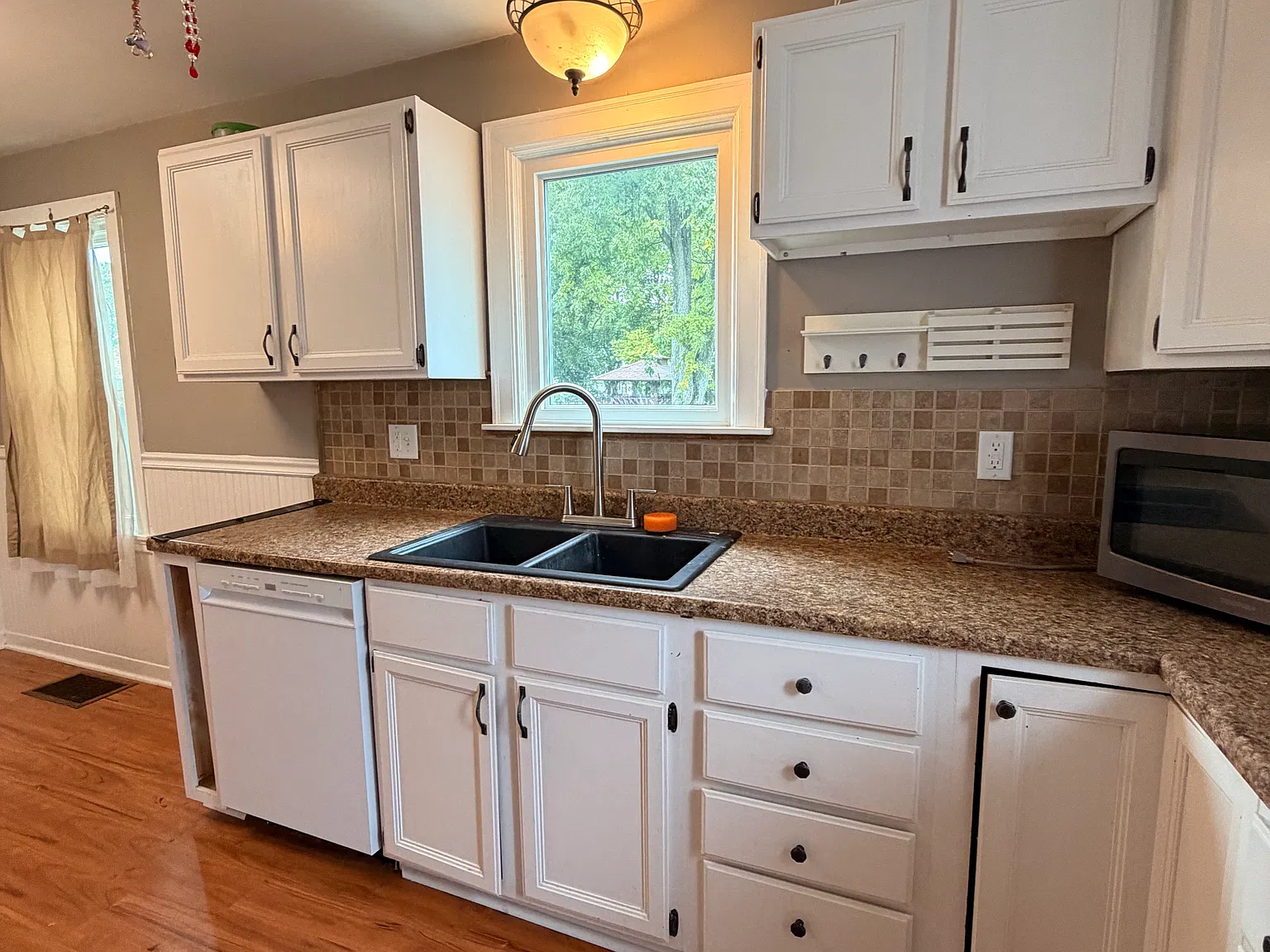 815 Morris St — Photo 3